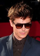 Zac Efron : zac_efron_1300294800.jpg