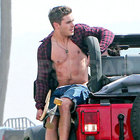 Zac Efron : zac_efron_1300386577.jpg