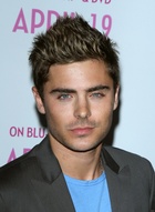 Zac Efron : zac_efron_1302279265.jpg