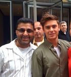 Zac Efron : zac_efron_1303091398.jpg