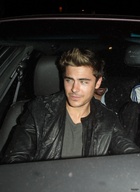 Zac Efron : zac_efron_1303324336.jpg