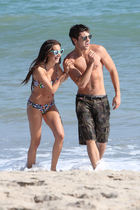 Zac Efron : zac_efron_1309708460.jpg