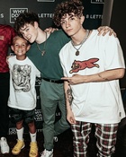 Zach Herron : TI4U1589740371.jpg