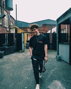 Zach Herron : zach-herron-1540570994.jpg