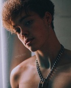 Zach Herron : zach-herron-1583864563.jpg