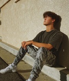 Zach Herron : zach-herron-1618772515.jpg