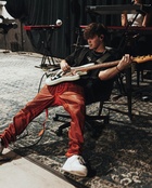 Zach Herron : zach-herron-1620942916.jpg