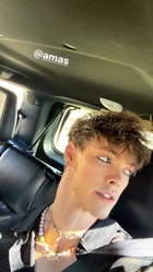 Zach Herron : zach-herron-1637603251.jpg