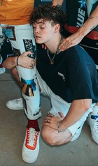 Zach Herron : zach-herron-1668455644.jpg