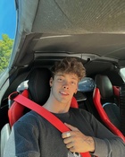 Zach Herron : zach-herron-1692726841.jpg