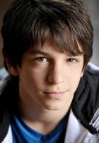 Zachary Gordon : zachary-gordon-1312250285.jpg