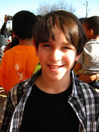 Zachary Gordon : zacharygordan_1282926702.jpg