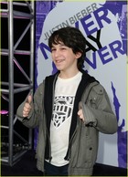 Zachary Gordon : zacharygordan_1297940363.jpg