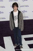 Zachary Gordon : zacharygordan_1298316240.jpg