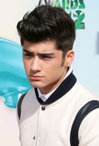 Zayn Malik : zayn-malik-1359707633.jpg