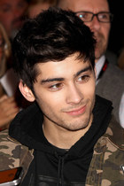 Zayn Malik : zayn-malik-1386863382.jpg