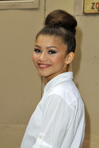 Zendaya Coleman : zendaya-coleman-1370210730.jpg