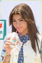 Zendaya Coleman : zendaya-coleman-1373469826.jpg