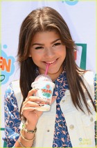 Zendaya Coleman : zendaya-coleman-1373469838.jpg