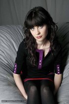 Zooey Deschanel : zooey-deschanel-1362504658.jpg