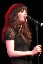 Zooey Deschanel : zooey-deschanel-1362600221.jpg