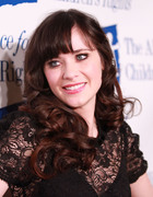 Zooey Deschanel : zooey-deschanel-1375889147.jpg