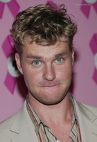 Zachery Ty Bryan : zachery-ty-bryan-1315248842.jpg